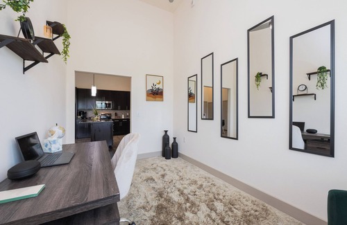 Richardson Apartment | Urban retreat in the heart of DFW