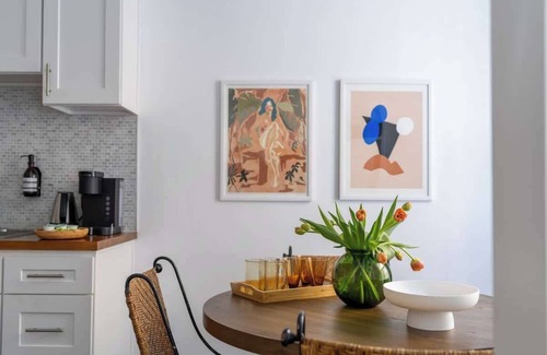 Wilshire Apartment | Urban Studio in Korea Town