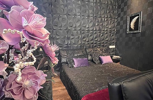 Mariahilf Hotel | Urban Suite With Jaccuzzi on Shopping Street