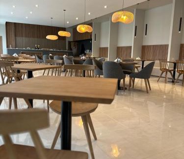 Oliva Hotel | Urban Suites Oliva