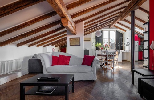 Historic Center Apartment | Urbana 13 Rooftop by Wonderful Italy