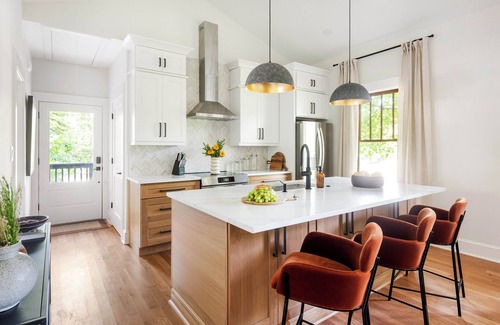 Poncey-Highland Apartment | Urbanchella Summary: