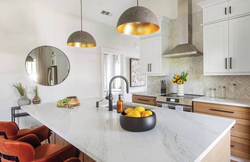 Poncey-Highland Apartment | Urbanchella Summary: