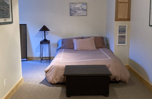 Hailey Cabin | Urbanism Bunglalow close to town and trails for 2 people.