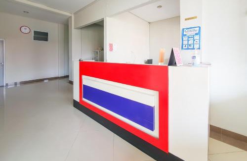 North Cirebon Hotel | Urbanview Hotel Pondok Mas Cirebon By RedDoorz
