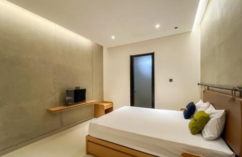 Blitar Hotel | Urbanview Tigatuju Living Blitar