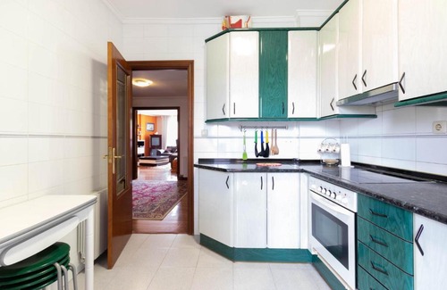 Urduliz Apartment | Urduliz with parking by Aston Rentals