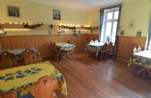 Uerzig House | Urzig Heritage Riverside Stay