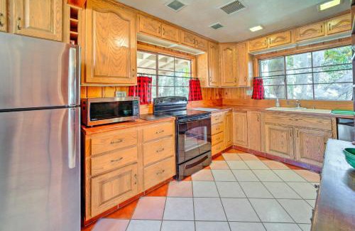 Payson House | Beautiful Cabin with Deck on East Verde River!