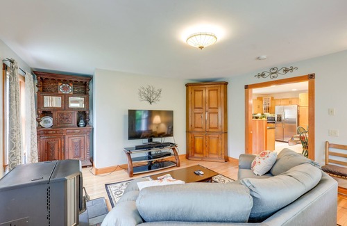 Plainfield House | Meriden Village of Plainfield Home w/Backyard