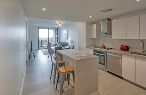 Town Square Condo | Enjoy Exquisite Views from This Luxurious Miami Condo