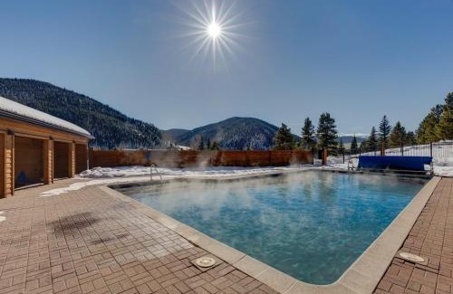 Keystone Villa | Tennis Townhome 1327 by Summit County Mountain Retreats