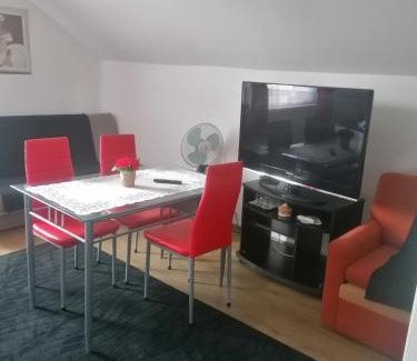 Zgierz House | USTRONIE