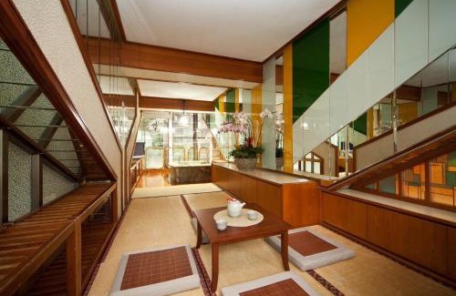 Heping Hotel | Utopia Holiday Hotel