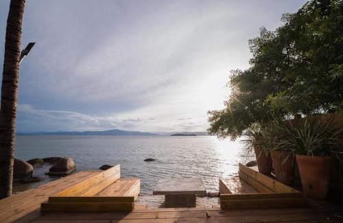 Santo Antonio de Lisboa Villa | Utupia by the sea