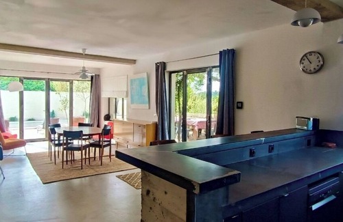 Montaren-et-Saint-Mediers House | Uzès, listed Mazet, very nice view, air conditioning, shops on foot, secure swimming pool