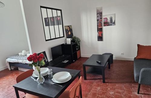 Beaupreau Apartment | V and Vendetta - Wifi fibre,Linge,Centre ville