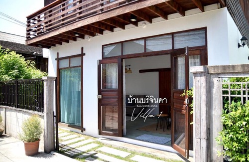Old City Villa | V1-Baan Borijinda-Wooden House in The old city of Chiang Mai