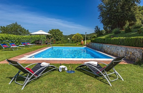 Civitella in Val di Chiana House | Vacation home for 9 guests with 350m² in Civitella In Val Di Chiana (295197)
