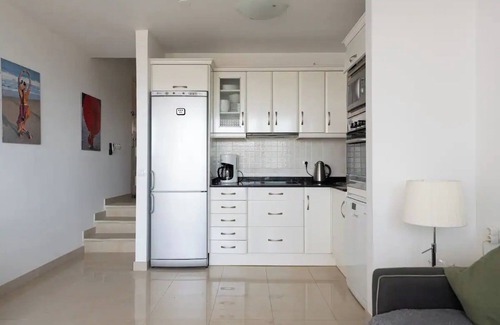San Agustin Apartment | Vacation Apartment 'Apartamento Con Vistas Al Mar' with Sea View, Wi-Fi and Air Conditioning