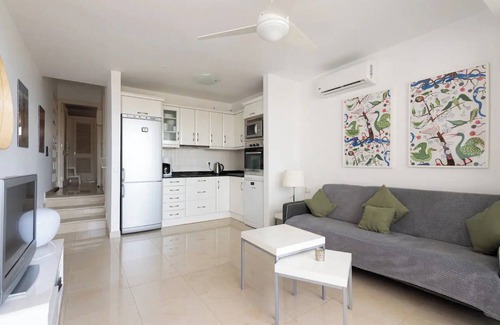 San Agustin Apartment | Vacation Apartment 'Apartamento Con Vistas Al Mar' with Sea View, Wi-Fi and Air Conditioning