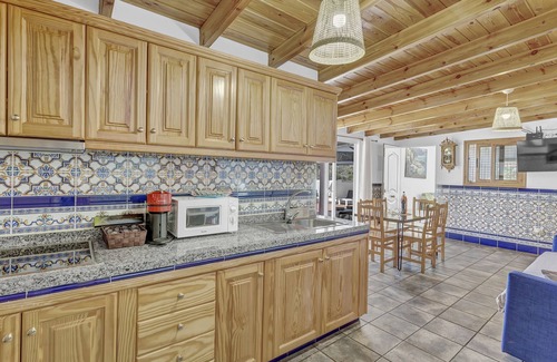 La Solana House | Vacation Home 'Vv Pedacito De Cielo' with Mountain View, Wi-Fi and Air Conditioning