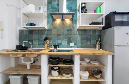 Playa de Arinaga Apartment | Vacation Apartment 'Beautiful Raidice House' with Balcony, Wi-Fi and Air Conditioning
