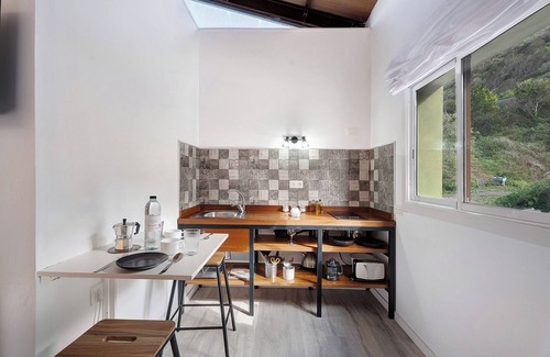 Tegueste Apartment | Vacation Apartment 'Casa Lomo El Aire Aceviño' with Sea View, Shared Pool and Wi-Fi