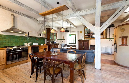 Muritz Apartment | Vacation apartment Blauregen in the historic Speicher No.1 - For families and groups