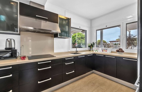 Playa Blanca Villa | Vacation Apartment 'La Casita' with Sea View, Wi-Fi and Air Conditioning