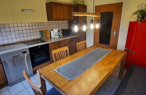 Senheim Apartment | Vacation apartment for up to 5 people. Great view. In the middle of the village-a beautiful view