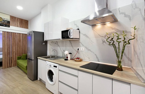 Playa de Arinaga Apartment | Vacation Apartment "Gofiobeach" with Private Terrace, Wi-Fi and Air Conditioning