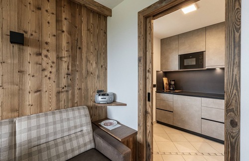 Santa Cristina Val Gardena Apartment | Vacation Apartment "Comfort La Mana" with Mountain View, Wi-Fi & Garden