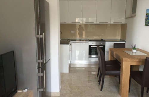 Medveja Apartment | Vacation apartment ★ Pool - WLAN - air conditioning - barbecue - with panoramic sea view