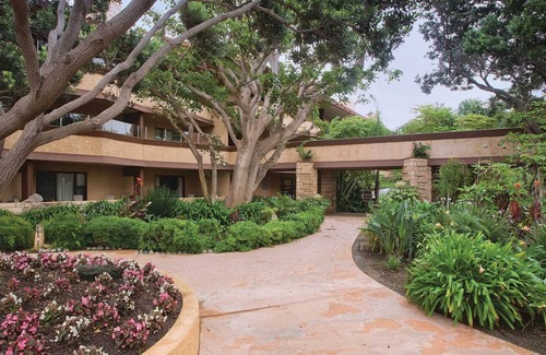 Ventura Condo | Vacation Condo California coast New Year's 2025-2026 in Ventura, CA Sleeps 6