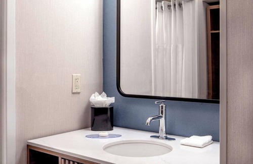 Foxboro Hotel | Vacation Day Is Always A Great Idea! Short Drive to Borderland State Park