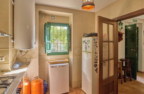 Iznajar House | Vacation Finca Casa Ginés with Mountain View, Pool, Wi-Fi & Terrace; Pet-Friendly