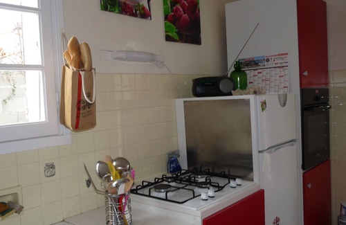 Le Chateau-d'Oleron House | VACATION HOME CHATEAU OLERON - TERR. 1000M2 ENCLOSED -4 PERSONS