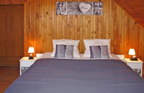 Plounevez-Lochrist House | Vacation home Entre Terre et Mer (PLR200) in Plounevez Lochrist - 4 persons, 3 bedrooms