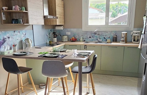 Dax House | Vacation home; 5 min from the center of Dax and 30 min from the beaches