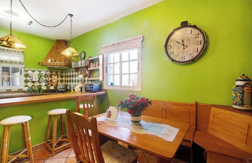 La Orotava House | Vacation Home 'Aguamansa Relax' with Sea View, Private Terrace and Wi-Fi
