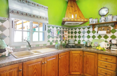 La Orotava House | Vacation Home 'Aguamansa Relax' with Sea View, Private Terrace and Wi-Fi