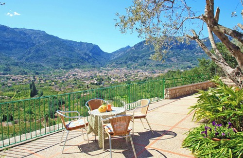 Biniaraix House | Vacation Home "Can" Bac with Mountain View, Garden & Terrace