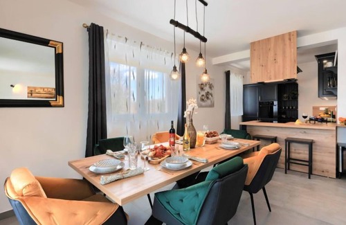 Svetvincenat House | Vacation home Drago by Interhome