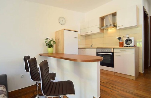 Stinjan House | Vacation home Dunja by Interhome