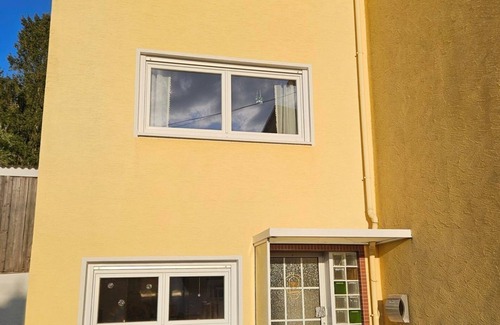 Mertesdorf House | Vacation home Ewergass - Holiday home, shower, WC, 1 bedroom