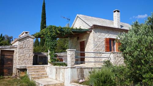 Zrnovo House | Vacation Home Friday