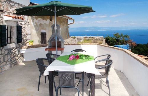 Sveta Jelena House | Vacation home Matea by Interhome