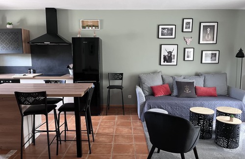 Arles House | Vacation home in a residence in the Camargue