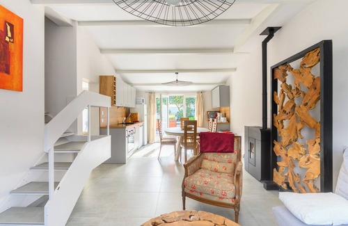 La Gueriniere House | Vacation home in private village, direct access to the beach